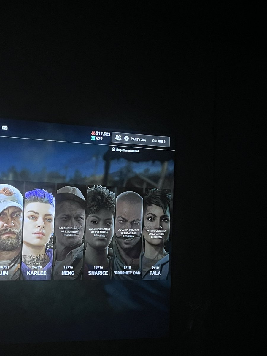 Ragingqueen tweet media