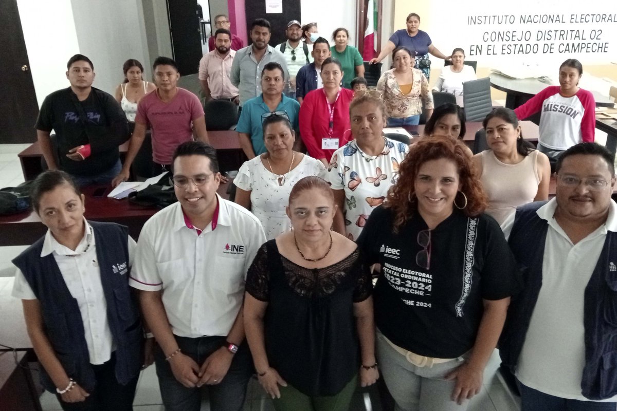 INE_Campeche's tweet photo. Con el propósito de proveer de información puntual y precisa sobre las elecciones locales, personal del IEEC impartió en la 02 JDE del INE Campeche, la capacitación en materia de Juntas Municipales, dirigida a las y los Vocales, así como a SE y CAE del 02 Distrito Federal. https://t.co/nV3VEPqqSd