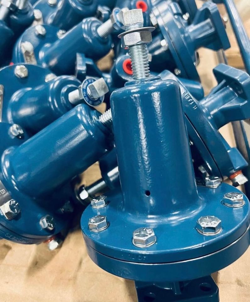 MartinEngineer3's tweet image. The Watson McDaniel PP &amp;amp; PP5 Pressure Pilots are used with the HD Regulator to control pressure in steam mains or for process equipment. Pilot-operated regulators maintain constant downstream pressure even when the inlet pressure to the valve fluctuates or steam usage varies.
