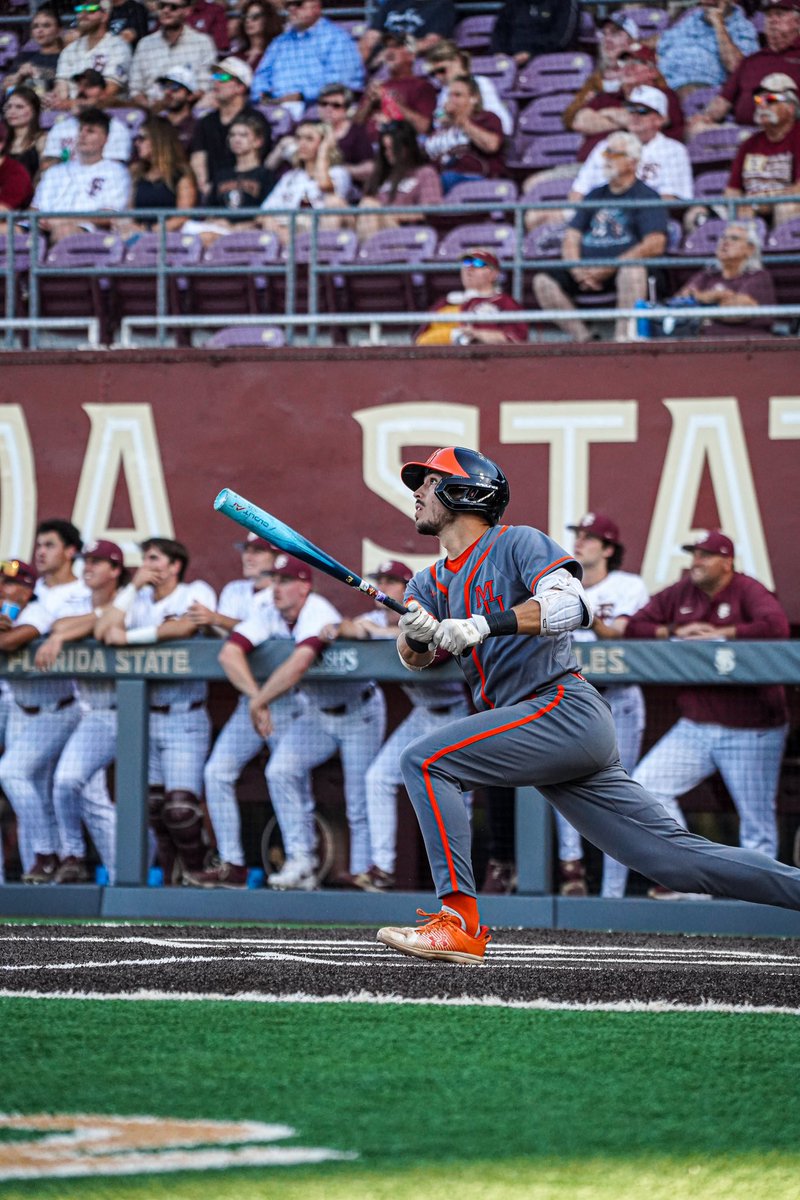 MercerBaseball's tweet photo. GRAND SLAAAAMIN’ IT ON THE SEMINOLES‼️ 😤

@noahbbest 

#GoodToGreat | #WinnersWin https://t.co/UrDBsd6Z1k