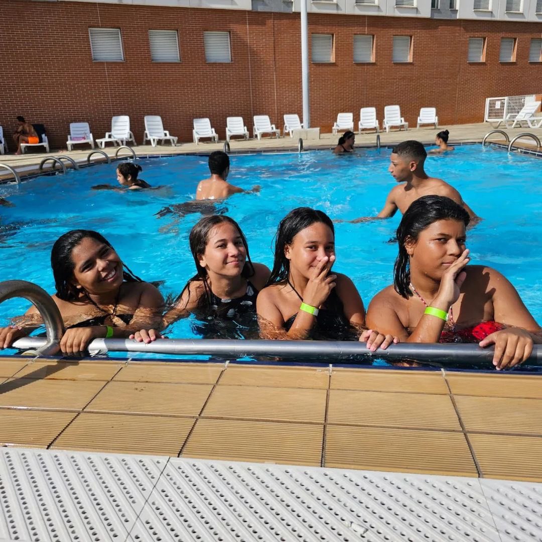 CUFA_Sorocaba's tweet photo. Além disso, teve muita brincadeira e diversão e na piscina do SESC, confere aí 👀

#DiaMundialdoLazer #CUFASorocaba #SescSorocaba #ArteECultura #DiversãoNaPiscina #TransformaçãoSocial https://t.co/QcuZmivaEF
