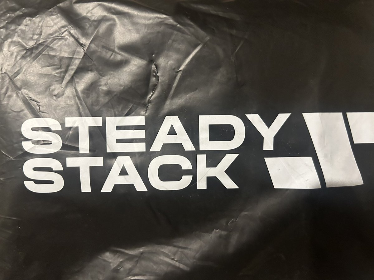 fatpenguin32's tweet photo. Got something in the mail today 👀

@SteadyStackNFT #SteadyStack https://t.co/JXCZC78xZr