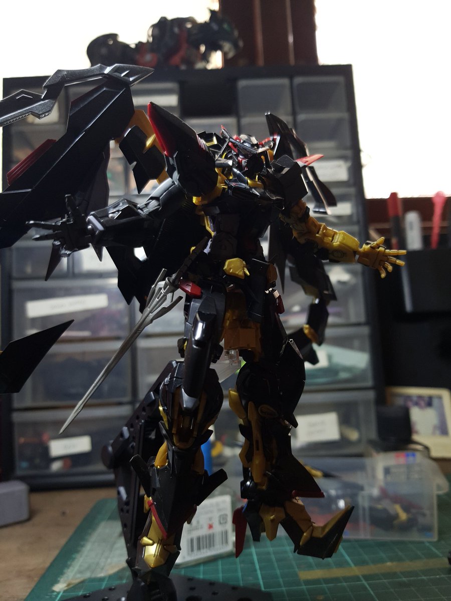 yahyanohito's tweet photo. The challenge with a black colored kit is, its hard to photograph 

#Gundam https://t.co/fb4LATGtlD