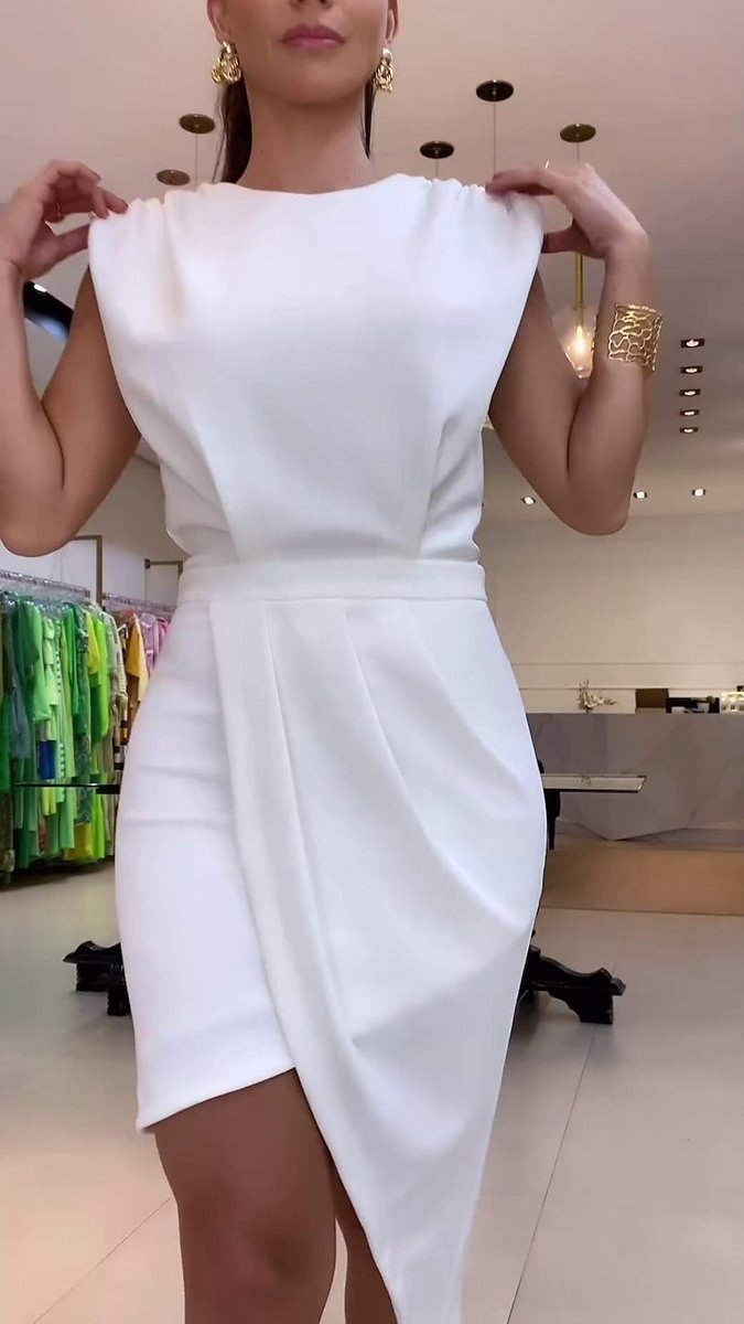 #affiliate #Moms #womensfashion #OnSale 
#dresses #allwomen #giftsforher #ladies 
#fashion #fashionstyle #fashiongirl 
This Elegant  Women's Backless Round Neck 
Mini Dress Is Uder $50.
You Get Free Shipping On Your First Order.
#ShopNow
Click Here👉shrsl.com/4d33i