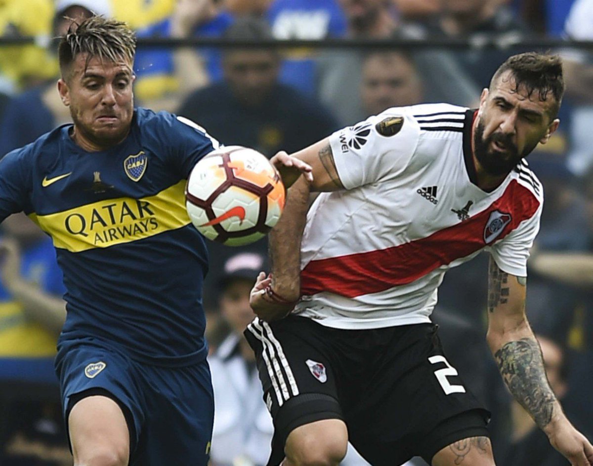 gastontr16's tweet photo. Hubo 20 Superclásicos "mano a mano":

🔴⚪13 ganó RIVER
🔵🟡7 ganó BOCA

16 de esas 20 series NO se definieron por penales:

🔴⚪13 ganó RIVER
🔵🟡3 ganó BOCA

👉BOCA ganó los 4 que terminaron en penales https://t.co/0jKp9m1fSa