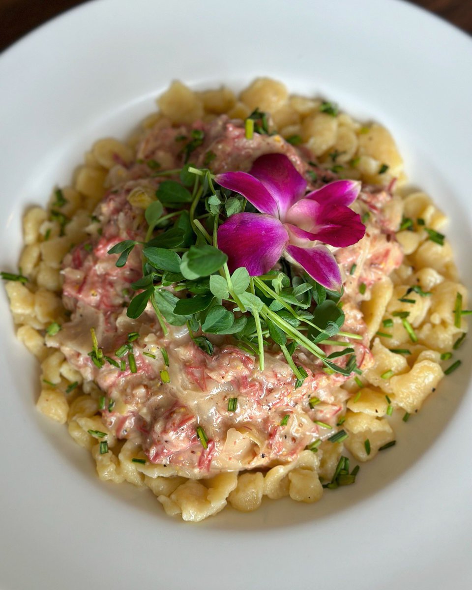 WEEKLY LUNCH FEATURE: Corned Beef & spaetzle w/ braised cabbage, whiskey fried onion, & Swiss cheese bechemel! Available Mon-Fri 11a-3p. Book lunch reservations @ boatclubrestaurant.com

#lunch #specials #seafoodrestaurant #lakesidedining #duluthmn #duluthfood #eatdowntownduluth