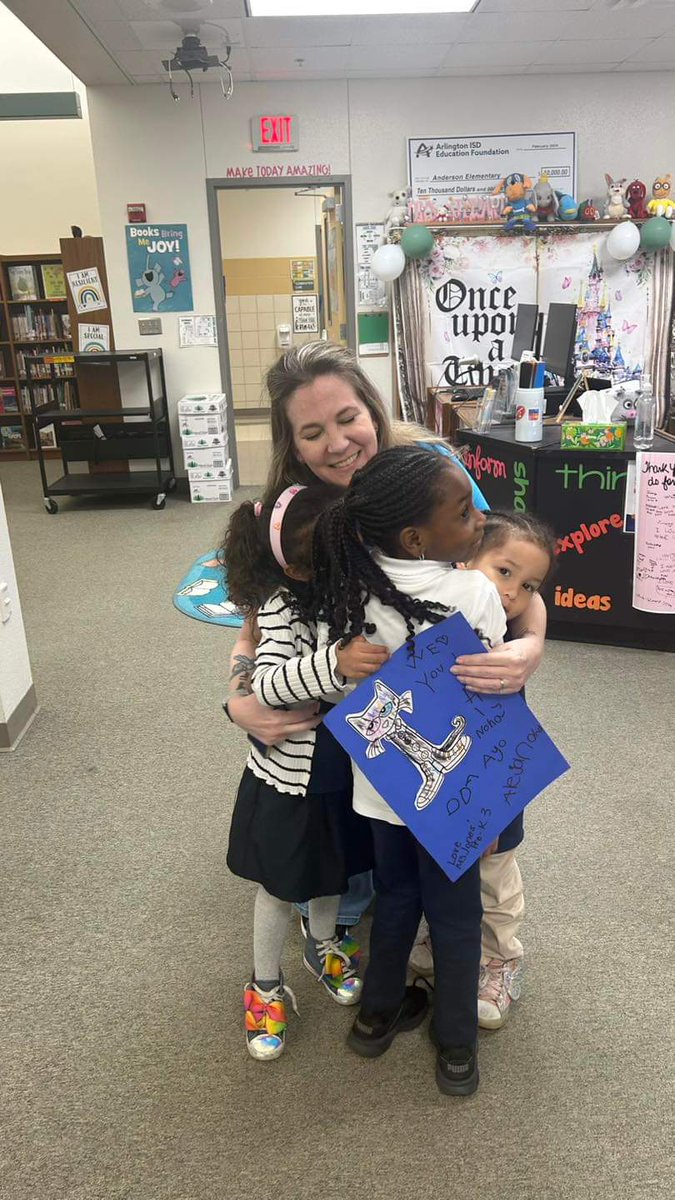 Anderson Elementary Library tweet media
