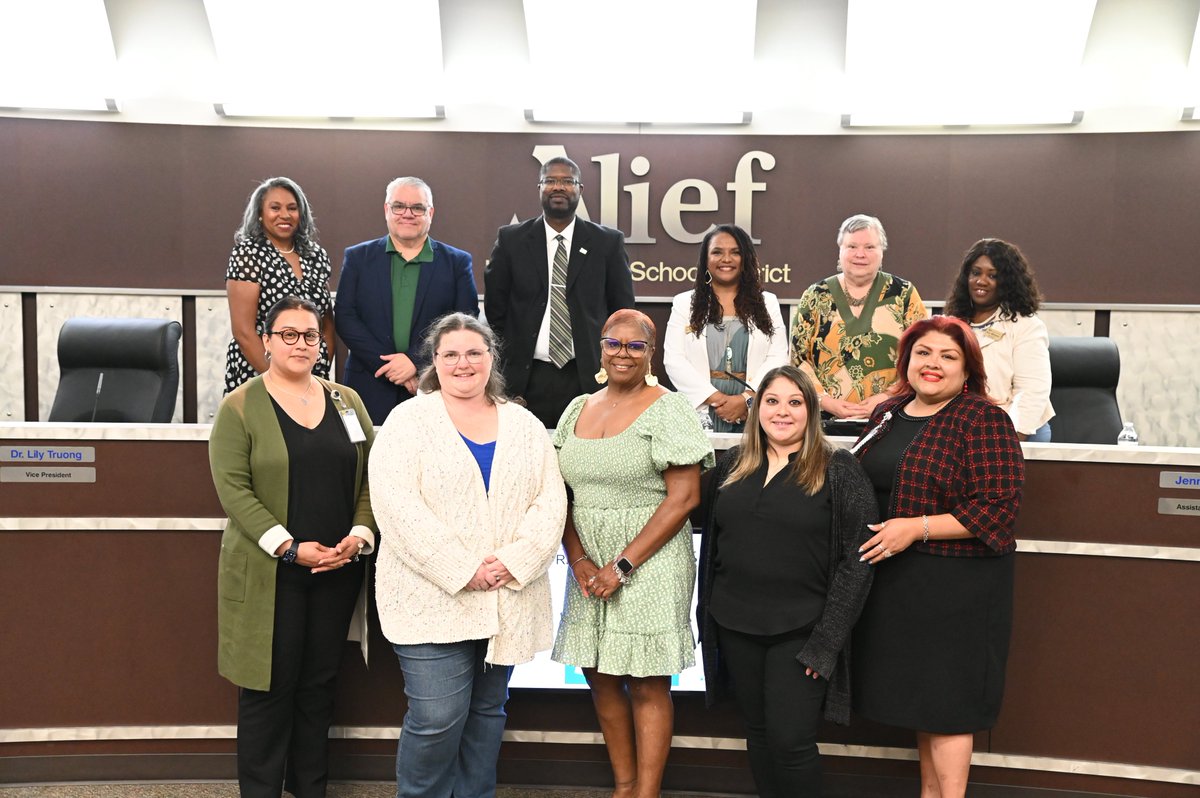 Alief ISD Board recognized Alief ISD Paraprofessionals.  These individuals provide invaluable support to teachers and students, working tirelessly behind the scenes to ensure a safe, supportive, and nurturing learning environment. Congratulations, Paraprofessionals!