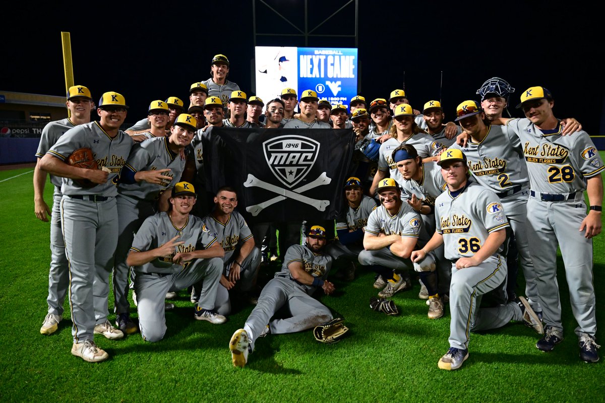 FLY THE FLAG! ⚡️🏴‍☠️ @KentStBaseball knocks off Penn State for a B1G win, 10-3! #BiteDown | #MACtion