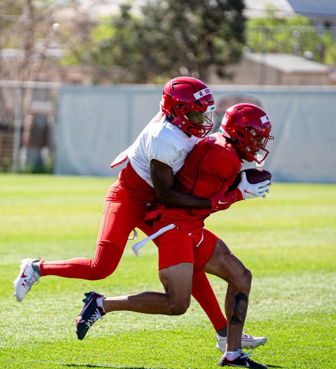 Cisneros_Miller's tweet photo. Teammates Who Got Your Back💯👌 🙂#Literally #LetsGoLobos🐺❤️🤍 https://t.co/qna8UyZ84d
