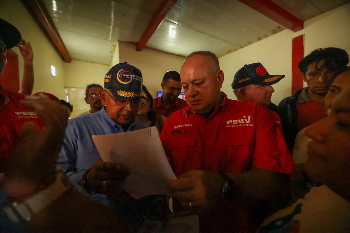 Con el Mazo Dando tweet media