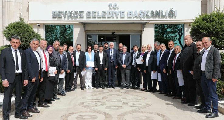 Beykoz Muhtarları Mazbatalarını Aldı
ajansbeykoz.com/?p=103
#haber #Secim2024 #beykoz