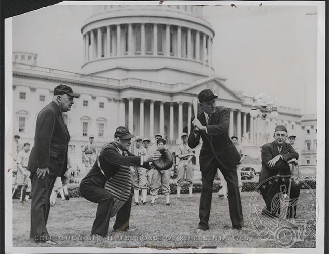 Members of Congress enjoyed a baseball game on the Capitol grounds #OTD 1938. #HouseCollection history.house.gov/Collection/Det…