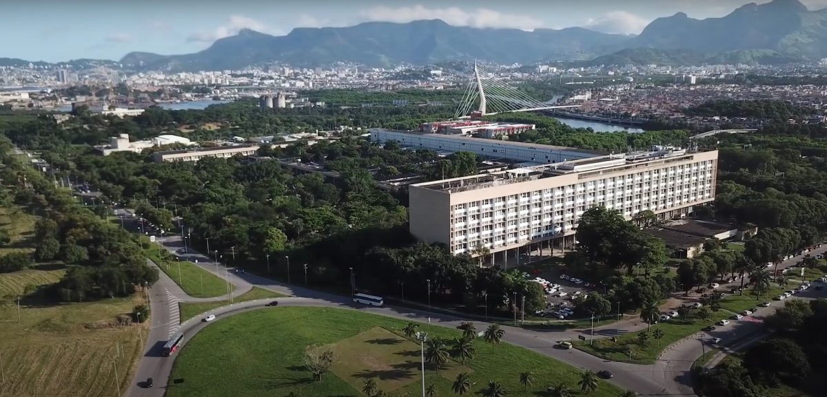 Um presente no sesquicentenário: Escola Politécnica da UFRJ será oficialmente declarada como Patrimônio Histórico, Cultural e Científico de Natureza Imaterial do Estado do Rio de Janeiro. Saiba mais: 4et.us/um-presente-no… #ufrj #patrimôniohistórico #politécnica