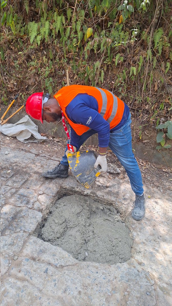 victorcrepano's tweet photo. Hoy #16abril recorrimos la ruta Turística terrestre Galipán-Waraira junto a nuestro ministro de turismo @AliErnesto32, acompañados del Jefe de Gobierno del Distrito Capital @Nahumfernandezm , el Ministro para @MinecOficial @JosueLorcaV y el Ministro de Transporte @rvaraguayan https://t.co/ykg8LMQCiT