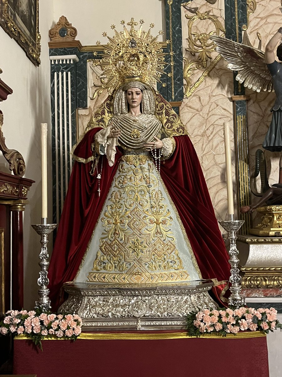 ACTUALIDAD | Nuestros Sagrados Titulares ya se encuentran situados en la capilla del Arcángel San Miguel, en la Parroquia de Nuestro Salvador.