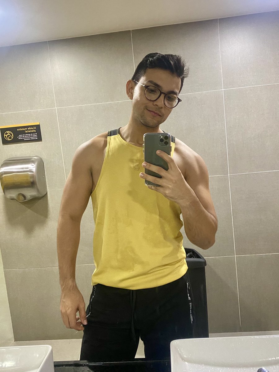 ArleyArrieta7's tweet photo. Día de gym 
#gym #gymforlife #gymlife #lifestyle #Barranquilla #Colombia https://t.co/q6KgbXg4je