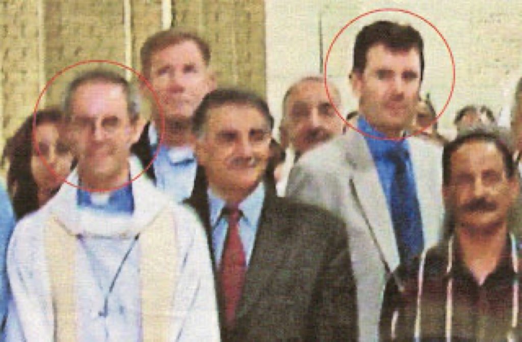 @MasalaFry69 @Jonathan_K_Cook @MaierViv Archbishop Justin Welby (left) with Sir John Sawers (right), head of MI6, in Baghdad 2003 😂