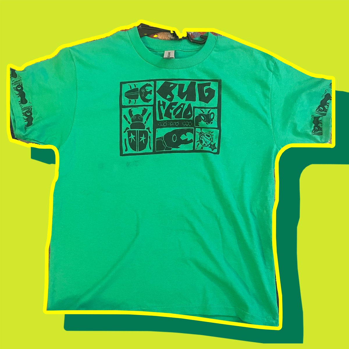 bugheadprints's tweet image. BUGHEAD SHIRTS!!! 
On my Etsy🐞⚡️🐛
#printmaking #bug #beetle #handmade #etsy