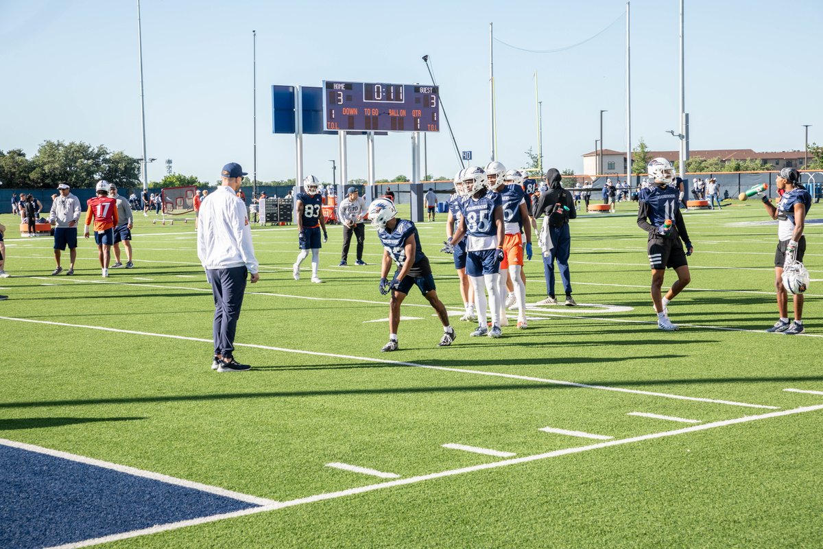Scenes from the sidelines and Birds Up Breakfast! We are looking forward to another year as the Official Health Care Partner of @UTSAAthletics.