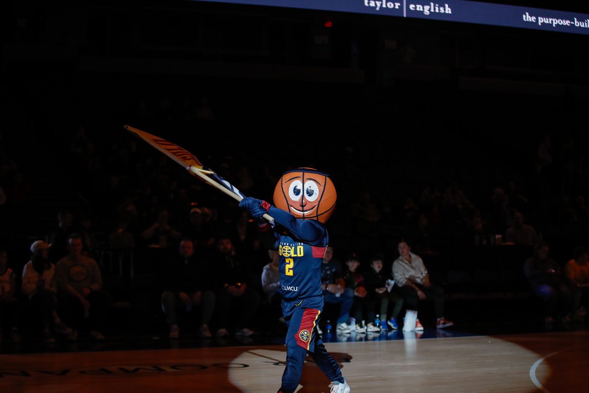 Ever wonder what a day in the life of Buckets looks like? 🏀 Check out the Fox 17 Article highlighting West Michigan mascots! bit.ly/43Y3adi