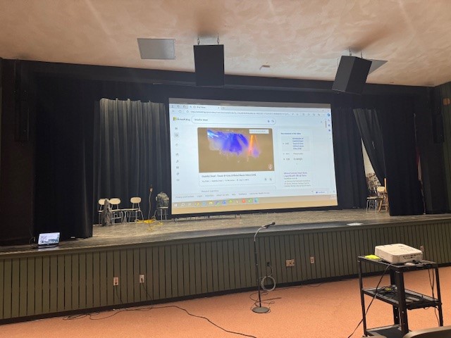 OckersCompany's tweet image. Another fantastic installation complete! Martin Middle School in Taunton is now equipped with a Da-Lite 189" Electric Projection screen and an Epson Short Throw projector, along with top-of-the-line amps, receivers, and microphones. 🎥🔊 #AVInstallation #TechUpgrade #MartinMS