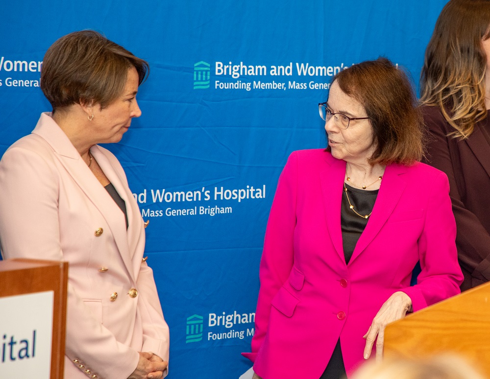 Thank you to @MassGovernor Maura Healey for stopping by the Brigham for a visit and to share the exciting news of $2.8 million in new grants through the Women’s Health Project! Learn more in @GBHNews: spklr.io/6016okbQ