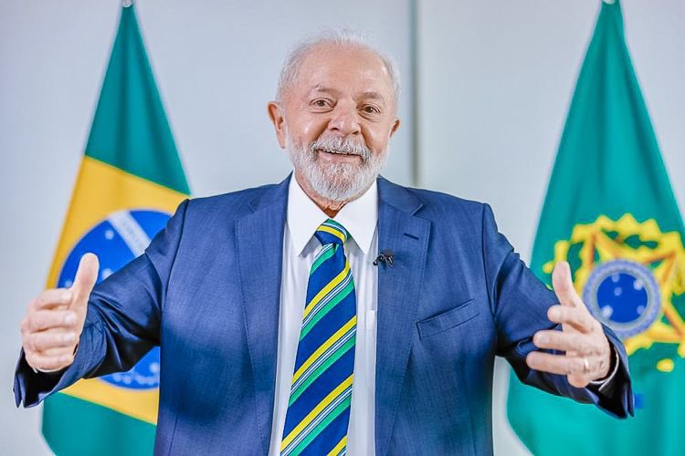 FMI ACABA de ELEVAR a projeção para o PIB do Brasil em 2024 e o país deve passar a ser a 8ª MAIOR economia do MUNDO ainda este ano. Que dia TRISTE para aqueles que torcem contra o Brasil! 🇧🇷🚀