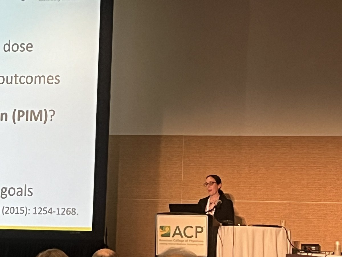 Last and certainly not least - Dr. Ariel Green from @JohnsHopkinsDOM on #deprescribing ! Great way to end our session @ACPIMPhysicians #geriatrics - #PalliativeCare preconference. Shocking though to hear 80% of hospitalized adults taking 5 meds with interactions! #hapc #im2024