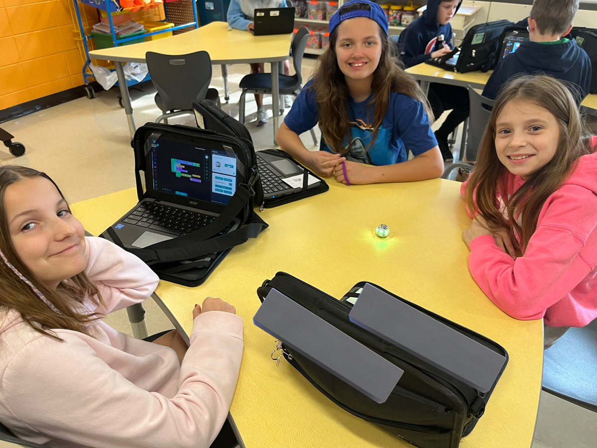 We had so much fun coding our @Ozobot with our Chromebooks. #iginspires