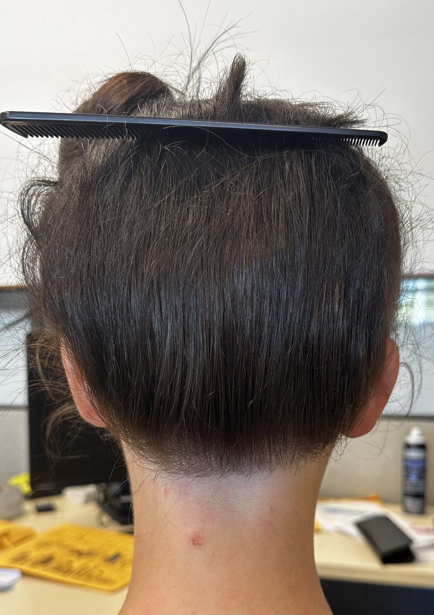 paintball7288's tweet photo. Cleaned up my coworkers neckline and now she loves it. #cleanedneckline #shavedneck #shaved #undercut https://t.co/3oiBWvt747