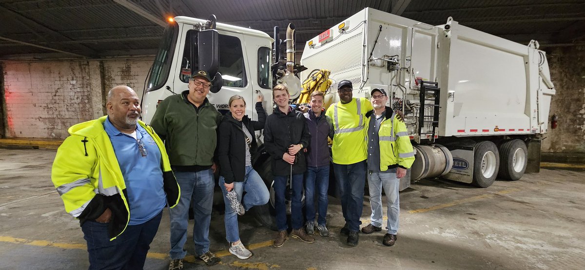 Had a great tour of our @IndyDPW Solid Waste Garage! We were fortunate to be there at 6:30 am alongside our hardworking men and women who arrive at the garage each day at that time for their shift to do trash collection all over the city! It’s hard to express how much I