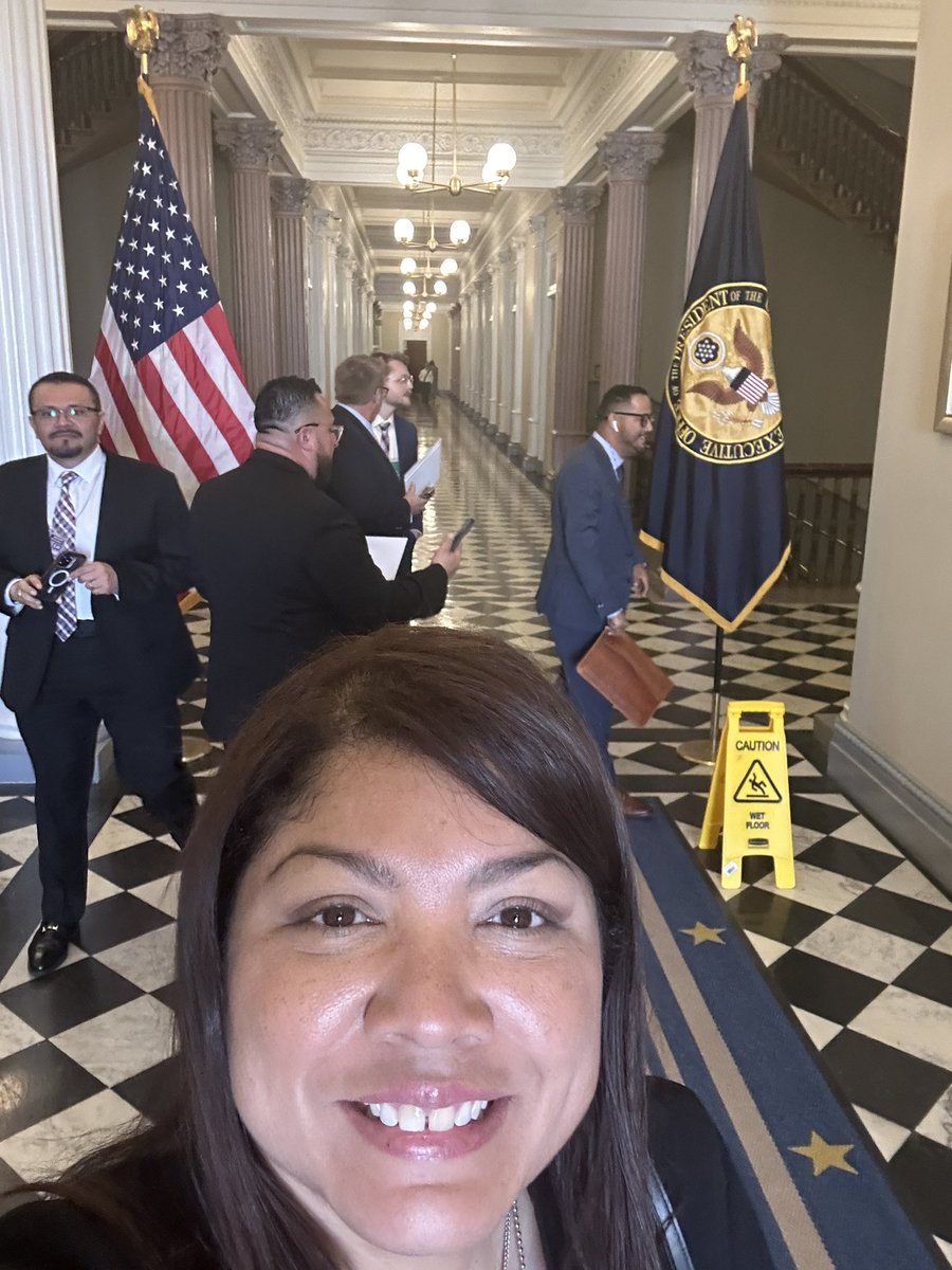 ArlynnEllis's tweet photo. Amazing last two days
Kingdom Work
Power in Unity 
National Latino Evangelical Coalition 
.
A bilingual community that loves &amp; serves God ❤️
.
.
.
#nalecdc24 #washingtondc https://t.co/sFtqPlGx1k
