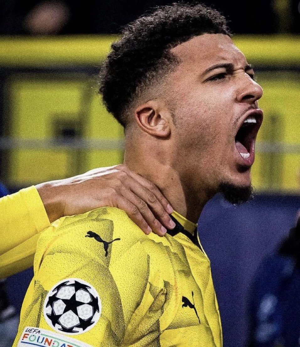 ManUtdInPidgin's tweet photo. Retweet for Jadon Sancho
Like for Mason Greenwood https://t.co/RQPz1pW7gt