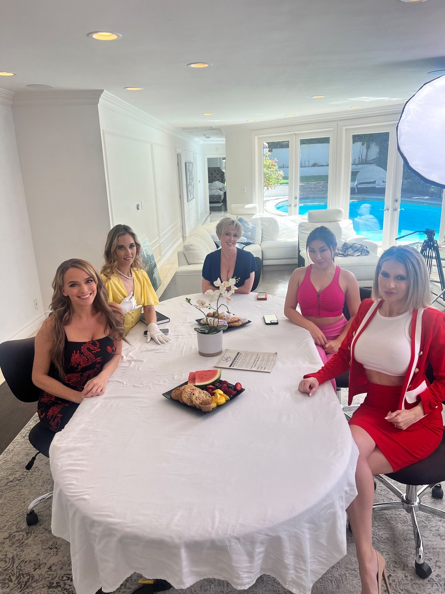 You aren’t going to believe this! Get ready to whip out your “firehose” because @teamskeet is bringing the MILF 🔥 fire today! @GotMylf (Left to right) @PristineEdgexxx @yourgirl_millie @DeeWilliamsXXX @nicoledoshi @Gigiasseenontv