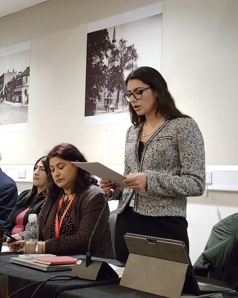 Proud to speak at tonight’s @EalingCouncil meeting in support of the motion on jobs & incomes. And proud of @EalingLabour commitment to 10,000 new well-paying jobs to ensure a more prosperous future for Ealing where every child can grow up free from the shadow of poverty🌹