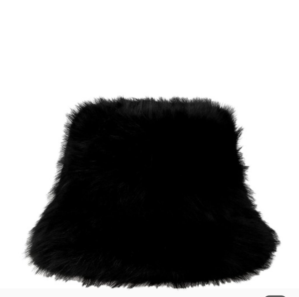 Im_FREEbands's tweet photo. Oversized Fluffy Faux Bucket Hats $20 🔥🖤 https://t.co/KTPdn1GJyv 
On hand available DM https://t.co/MrTTPBAlE9