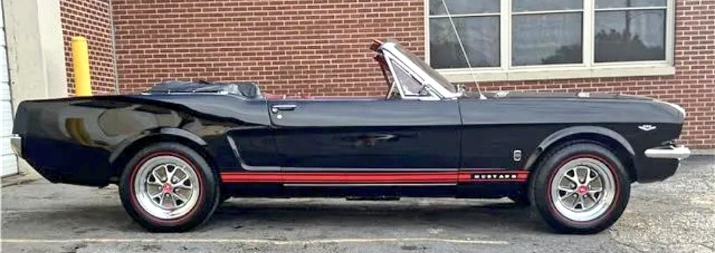 🏁☠️ #ToplessTuesday ☠️🏁