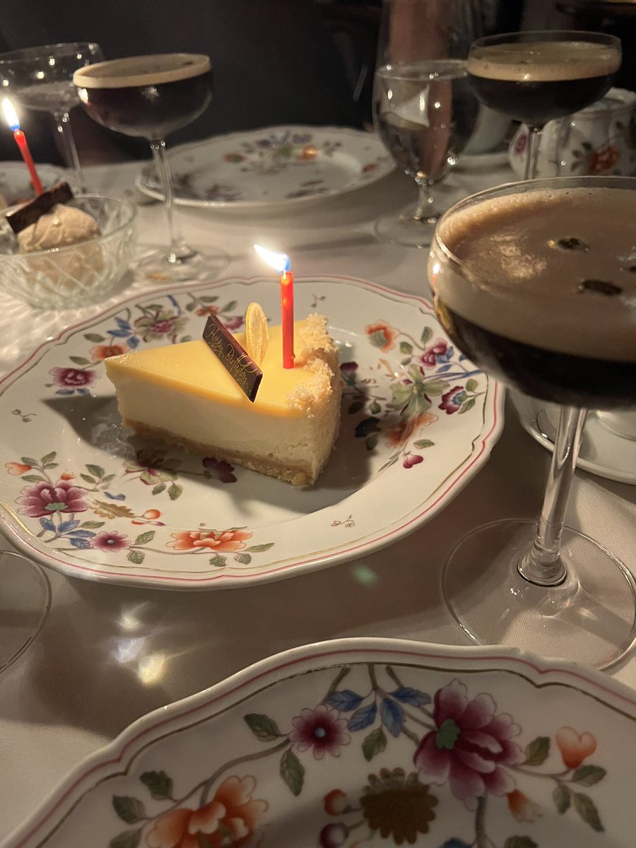 Still recovering from last evening’s feast. At Carbone we did 4 antipasti, 4 pasta, 2 fish, pork chops and chicken followed by cherries jubilee, carrot cake, cheesecake and gelato. Enjoy a good business dinner with friends! #nyc #businessdinner #carbone