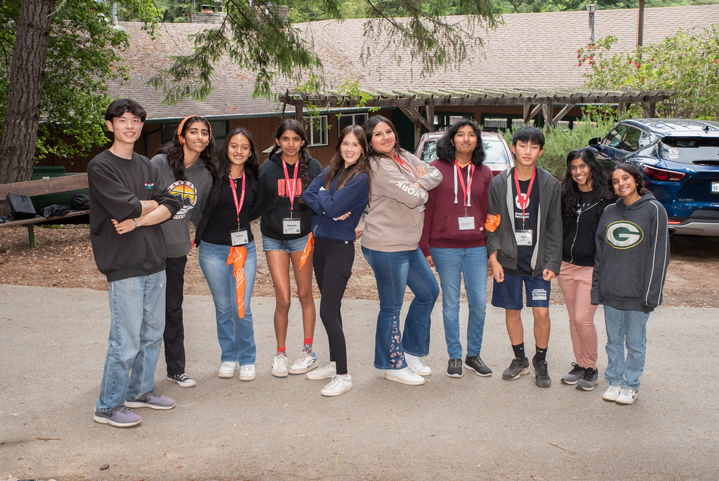 Don't forget: Red Cross Summer Internship applications are OPEN! This is a great opportunity for high-schoolers/undergrads to experience different lines of service. Applications are open now through April 22. 👉 Email YouthNCCR@redcross.org to learn more/apply. Space is limited!