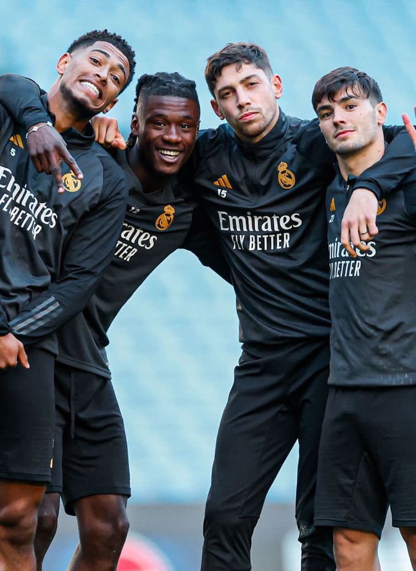 Sólo tienes un segundo para dar RT si confías en este equipo para ganar mañana en Manchester. 🤍