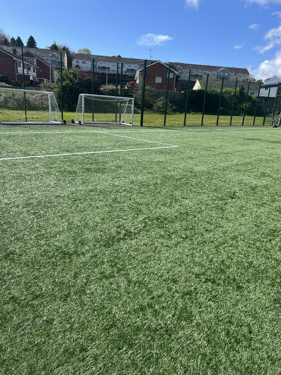Great catch-up with Verde our pitch partners. Spent time at our fabulous 3G pitch at the Exwick Sports Pavilion such a great facility for our students and the community⚽️🤝
@ExeterCollege 
#ExeCollProud
#Beexceptional