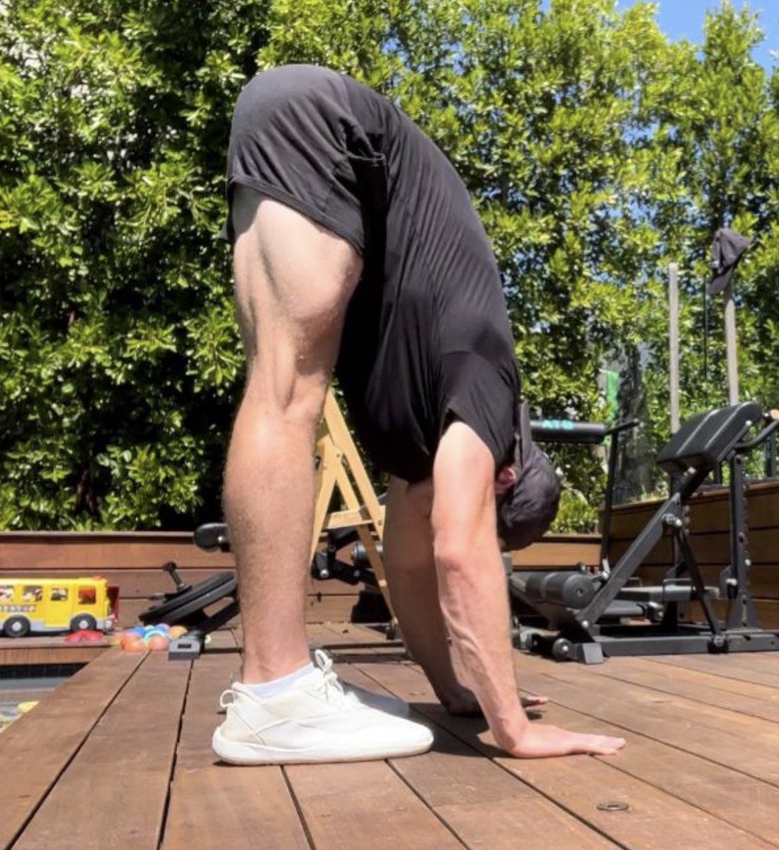 kneeovertoesguy's tweet image. 5 Basics to Not Have Lower Back Pain (In My Opinion!)

The first 3 are more obvious: ability around the spine.

1/5. Forward