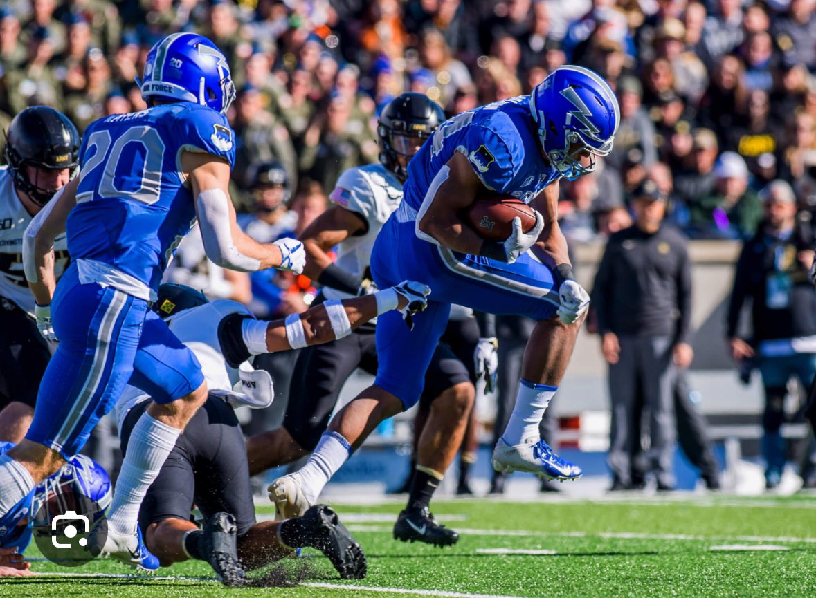 Blessed to receive an offer from Air Force! A.G.T.G @ScottPingel10 @CBCFootball @coach_kboyer @AllenTrieu @RivalsPapiClint @JPRockMO @CBCHighSchool @Brian_Knorr