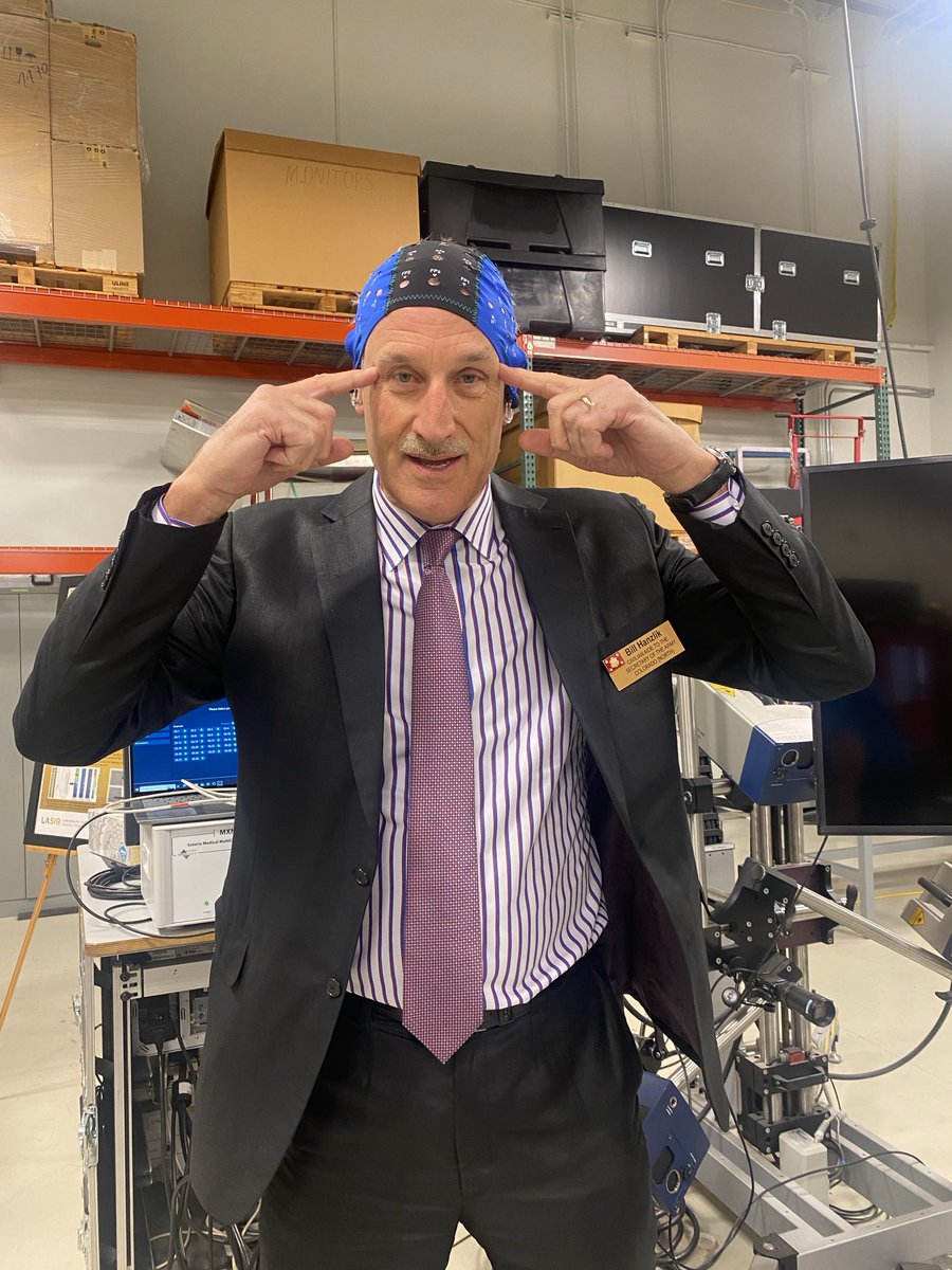 I’ve just put on the MultiChannel Neuromodulation Stimulaor at the Vanderbilt Laser lab. I’m ready for the playoffs ⁦@GoldCrownCO⁩ ⁦@AltitudeTV⁩ ⁦@nuggets⁩ ⁦@VicLombardi⁩ ⁦@chrisadempsey⁩ ⁦@CASA_Army⁩