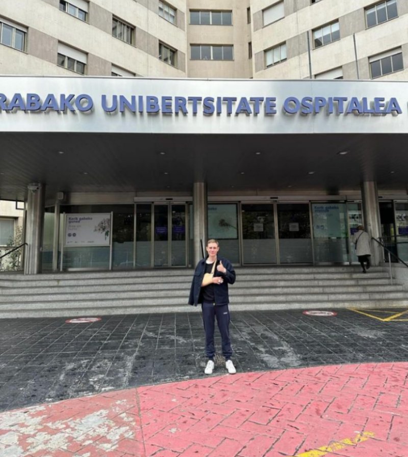 Jonas Vingegaard a quitté aujourd'hui l’hôpital 🧑‍⚕️

#itzulia2024 #cyklingdk #cyclisme