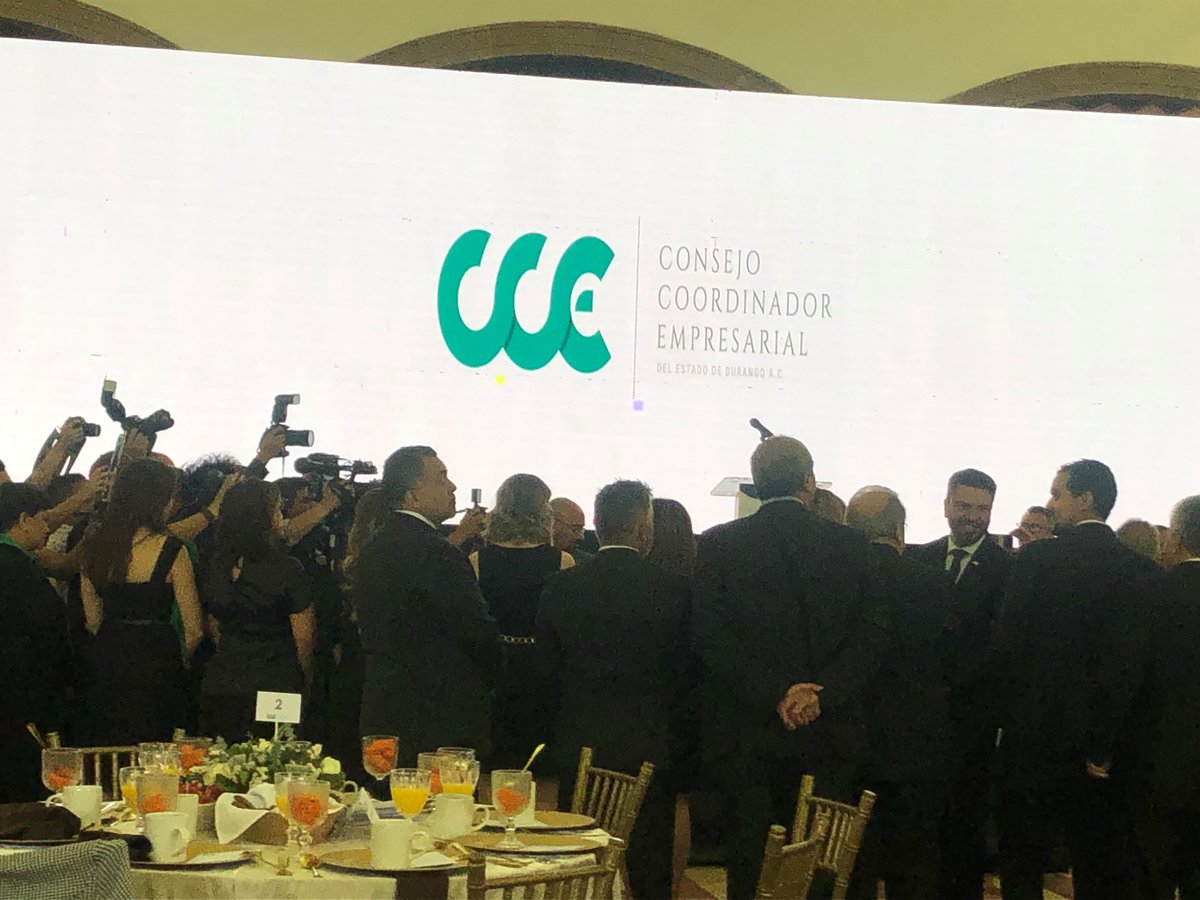 Efrain_Limones's tweet photo. En compañía de Tomasa Badillo Almaraz, directora regional Norte del @INEGI_INFORMA, participamos en la toma de protesta del @CCEDGOMX.
En coordinación con su nuevo presidente, @montelongo_raul, continuaremos promoviendo la información estadística y geográfica en este sector. https://t.co/2XfsFk5vSp