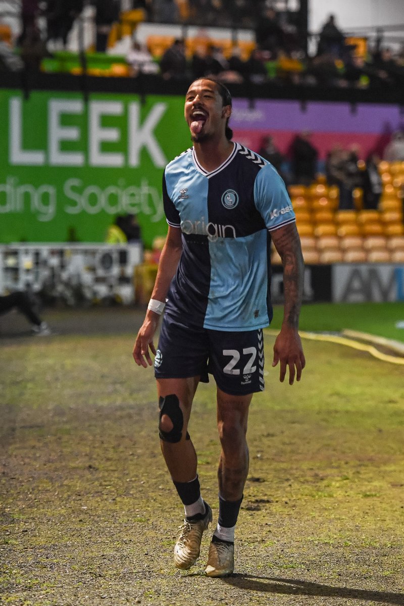 wwfcofficial's tweet photo. 👅 https://t.co/TJPRqDDuX9