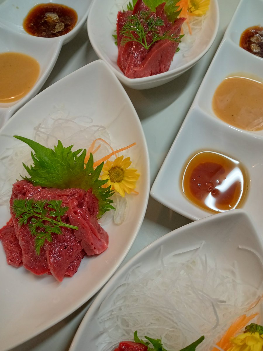 ＃あじ蔵（くら）＃いつもありがとうございます＃＃もうかの星とはもうかザメの刺身のこと＃気仙沼では心臓のことを星と言います＃あじ蔵にはもうかの星が通年あります＃3種類のタレ付き