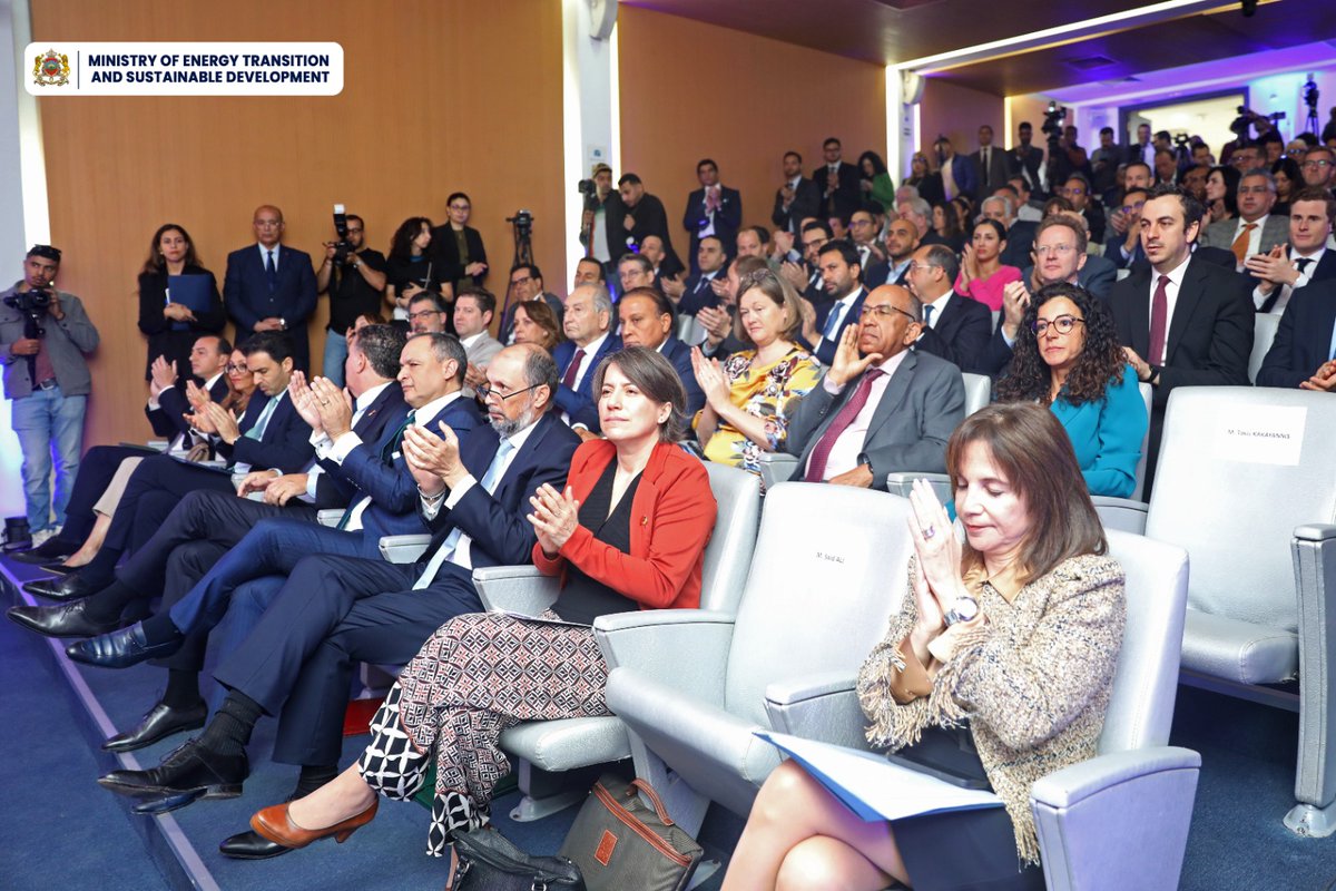 🇲🇦🇧🇪 Ms. @LeilaRBenali, Minister of Energy Transition and Sustainable Development, took part today in Casablanca at the @CGEM_MA's office, in the Morocco Belgium Economic Business Forum, in presence of Mr. Aziz Akhannouch, Prime Minister @ChefGov_ma,